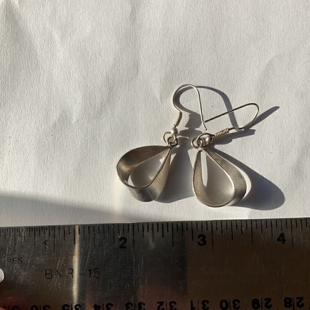 925 Mexican Silver Essential teardrop hook drop Earrings 1 1/2” long - Picture 4 of 8